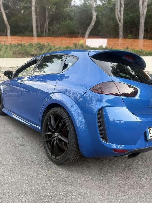 Usata Seat Leon CUPRA 265 CV (194 kW) 2011 Utilitaria