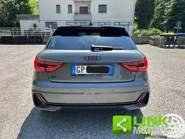 Usata Audi A1 Sportback Ambiente 110 CV (80 kW) 2023 Grigio Utilitaria