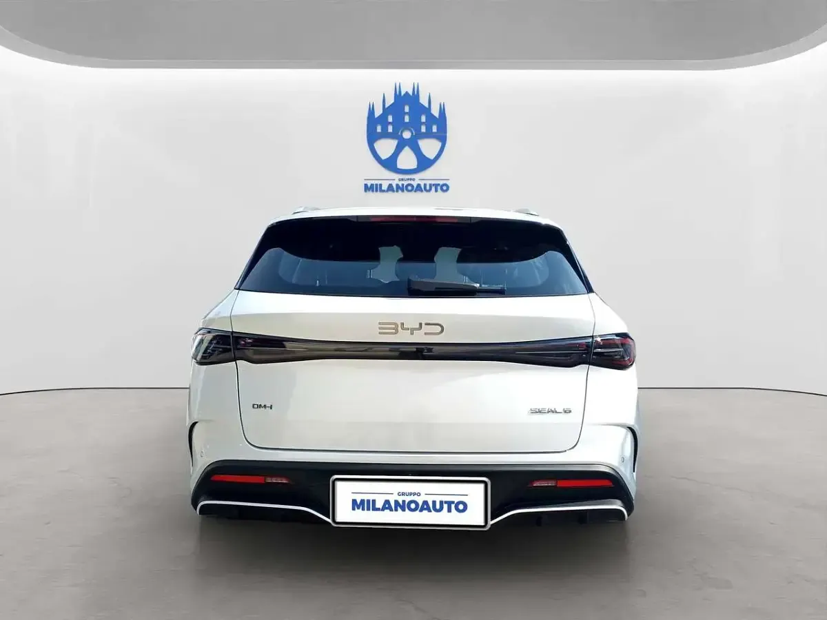 Nuova BYD Seal Boost 184 CV (135 kW) 2026 Blu Station wagon