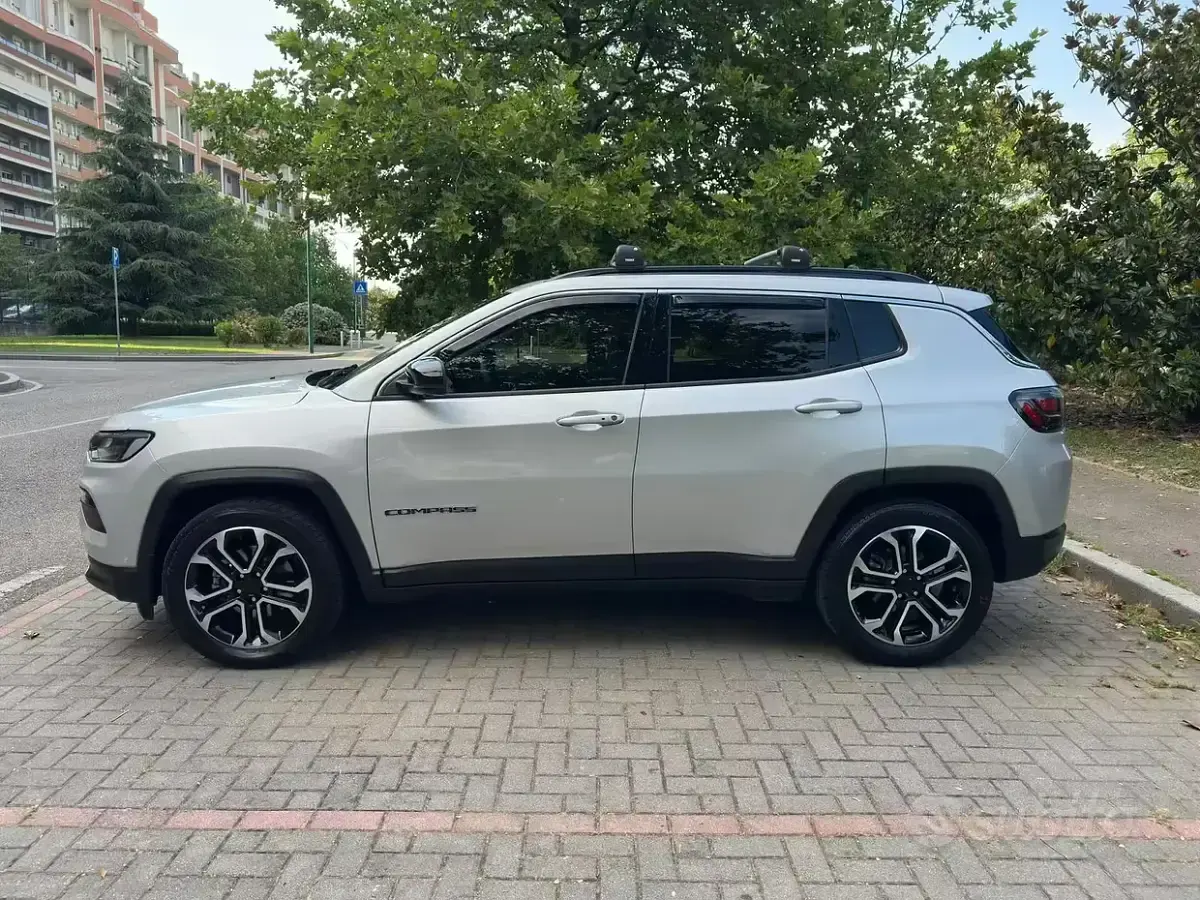Usata Jeep Compass Limited 131 CV (96 kW) 2022 Grigio SUV