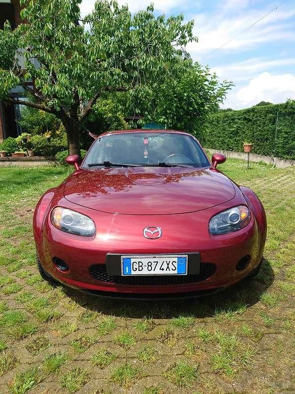 Usata Mazda MX5 160 CV (117 kW) 2006 Cabrio