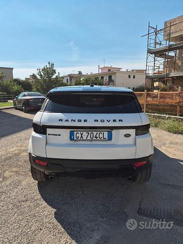 Usata Land Rover Range Rover evoque 150 CV (110 kW) 2017 Bianco SUV