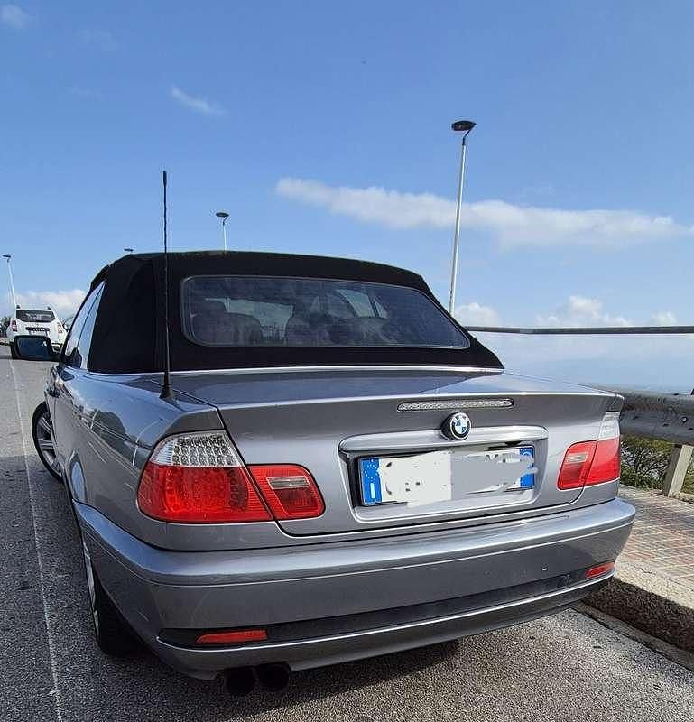 Usata BMW 320 Cabriolet 170 CV (125 kW) 2004 Cabrio