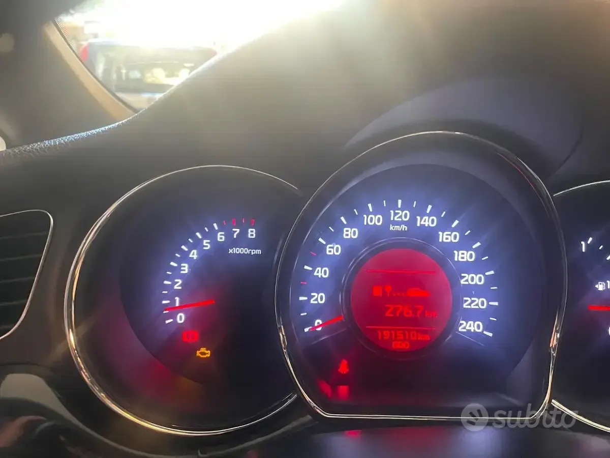 Usata Kia Ceed 100 CV (73 kW) 2013 Nero Utilitaria