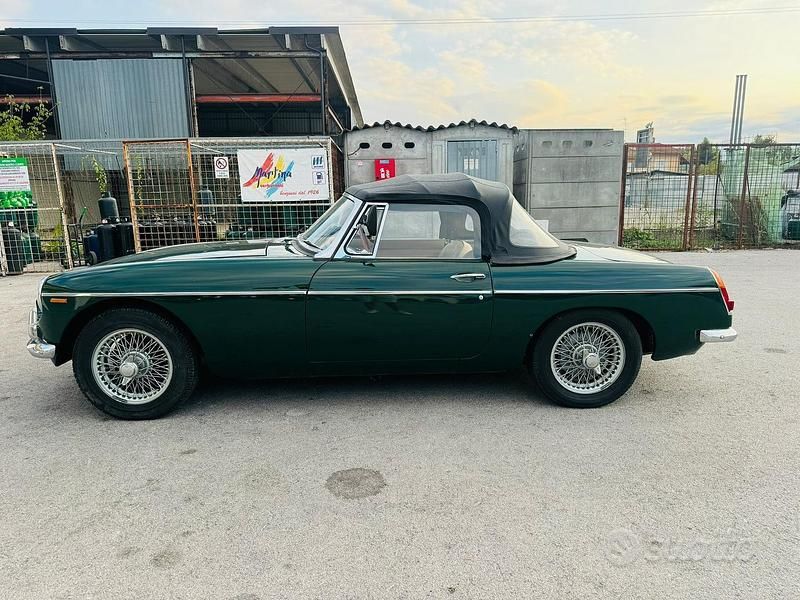 Usata MG B 1960 Verde Cabrio