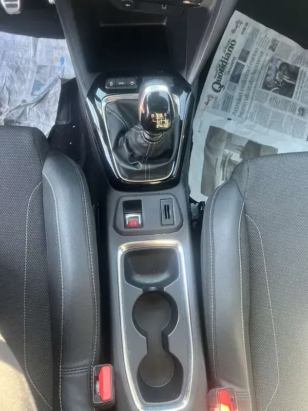 Usata Opel Corsa S 101 CV (74 kW) 2024 Utilitaria