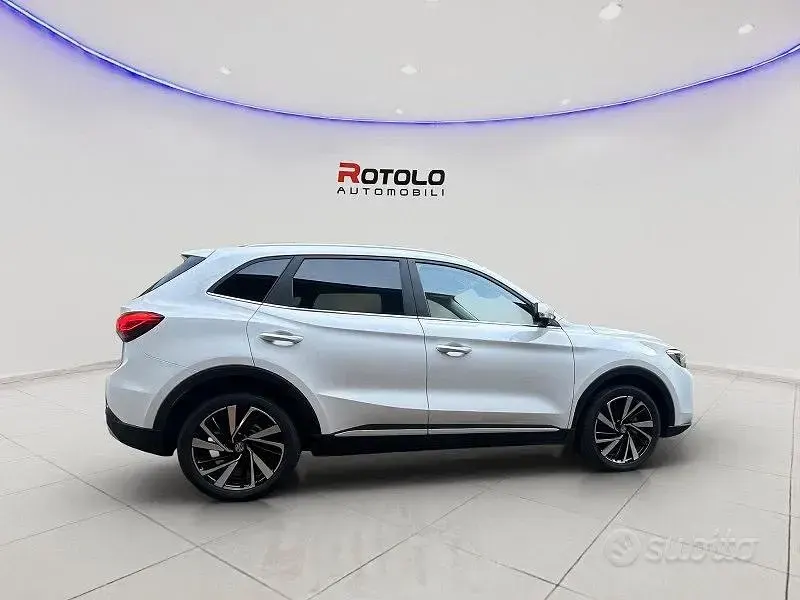 Nuova MG ZS Luxury 197 CV (144 kW) 2026 Bianco SUV