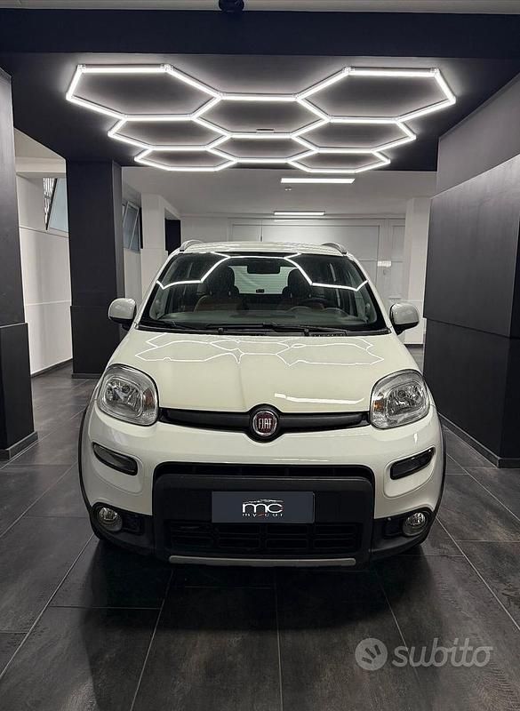 Usata Fiat Panda Easy 75 CV (55 kW) 2015 Bianco Utilitaria
