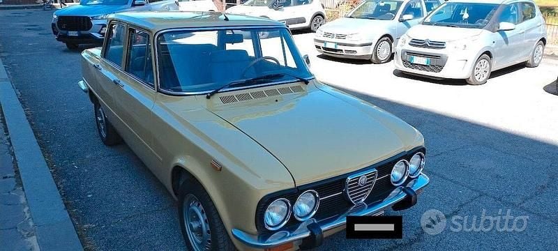 Usata Alfa Romeo Giulia 1300 Super 92 CV (67 kW) 1970 Giallo Berlina