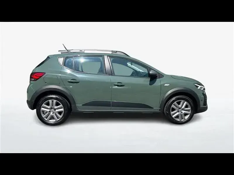 Usata Dacia Sandero Comfort 91 CV (66 kW) 2023 Verde chiaro