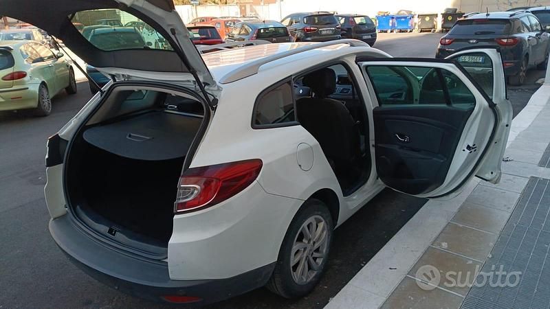 Usata Renault Mégane GrandTour 110 CV (80 kW) 2015 Bianco Station wagon