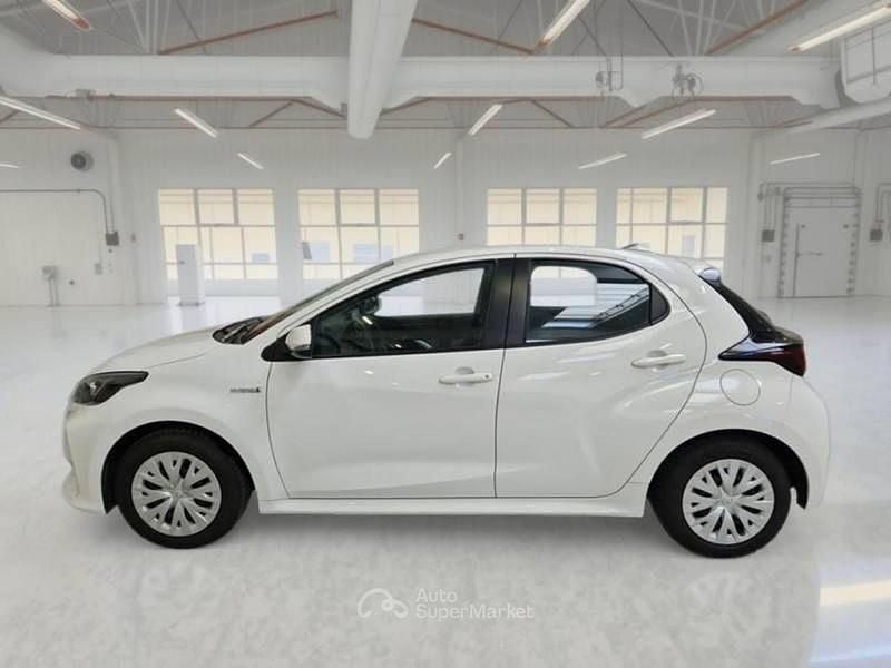 Usata Toyota Yaris Hybrid Business Edition 92 CV (67 kW) 2022 Berlina