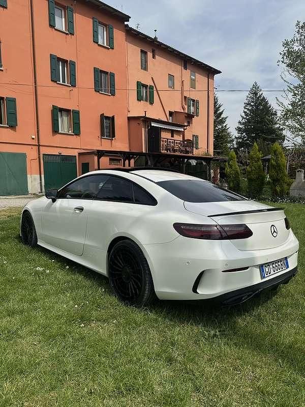 Usata Mercedes E220 Premium Plus 194 CV (142 kW) 2019 Coupé