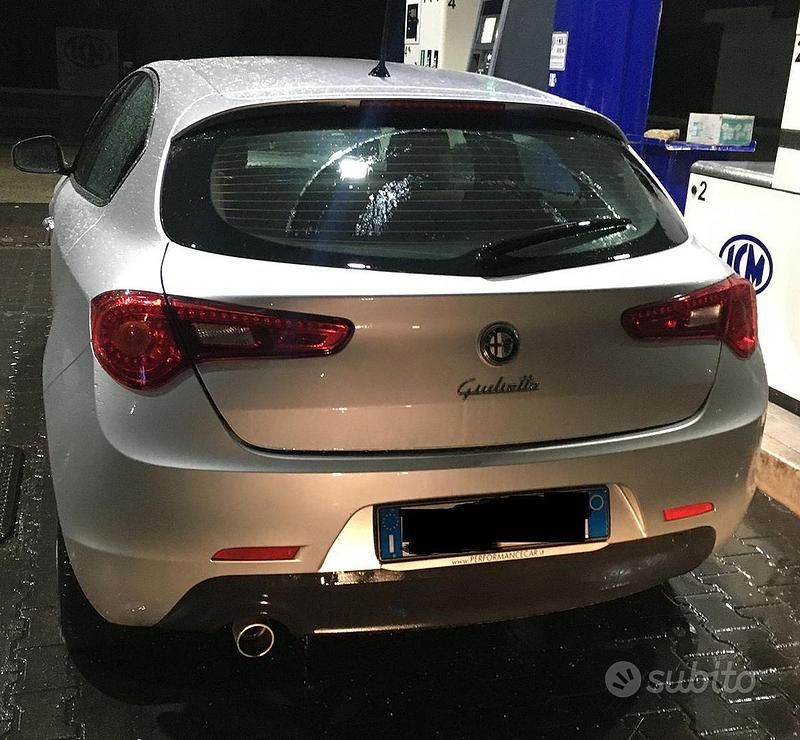 Usata Alfa Romeo Giulietta 120 CV (88 kW) 2016 Grigio Utilitaria