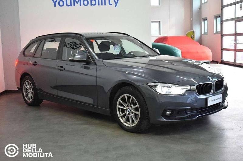 Usata BMW 320 Advantage 190 CV (139 kW) 2018 Grigio Station wagon