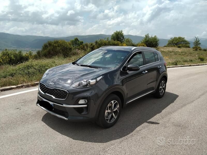 Grigio Usata 2020 Kia Sportage SUV | 17.100 € (Buon prezzo) - Immagine 1/4