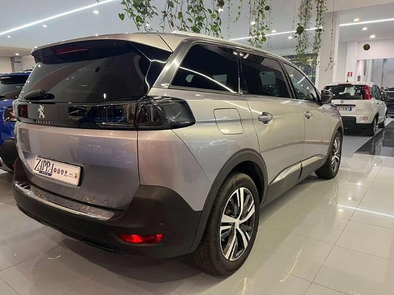 Usata Peugeot 5008 Allure 131 CV (96 kW) 2024 Grigio SUV