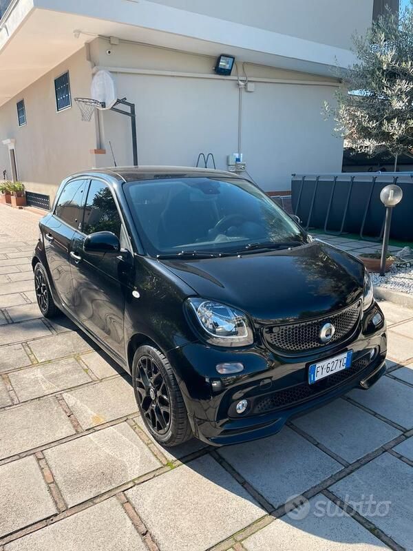 Nero Usata 2019 Smart ForFour Superpassion Due volumi | 15.000 € (Buon prezzo) - Immagine 1/4