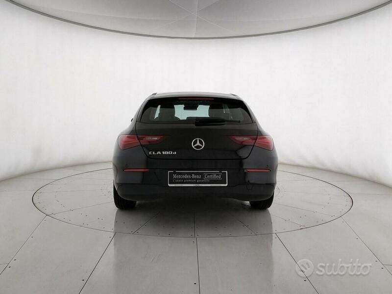 Usata Mercedes CLA180 Shooting Brake Advanced 116 CV (85 kW) 2023 Nero Station wagon