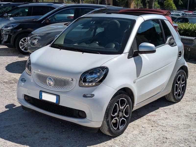 Usata Smart ForTwo Coupé 71 CV (52 kW) 2016 Bianco Cabrio