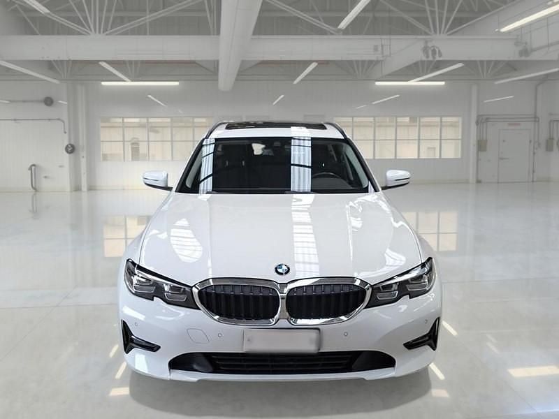 Usata BMW 318 Advantage 150 CV (110 kW) 2022 Bianco Station wagon