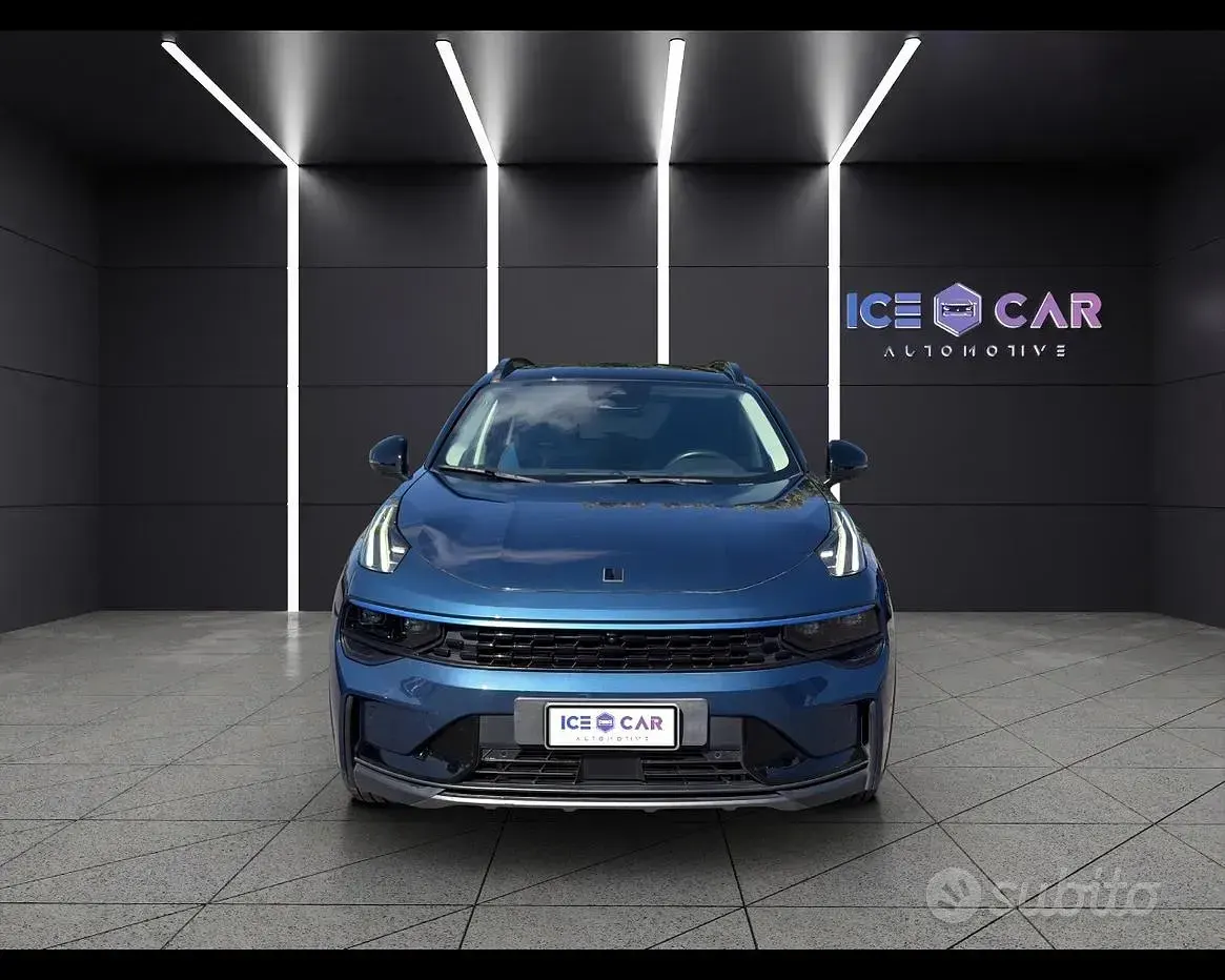 Usata Lynk & Co 01 179 CV (131 kW) 2023 Bluazzurro SUV