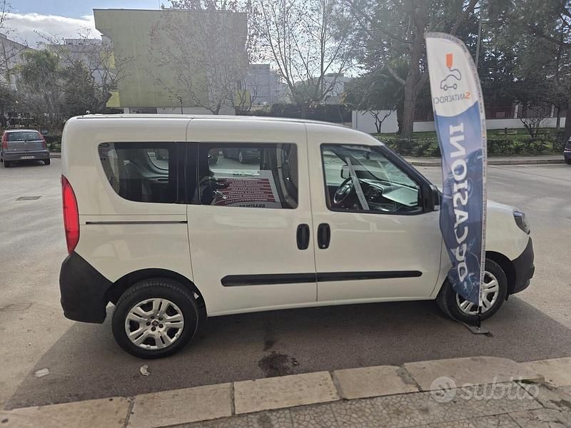 Usata Fiat Doblò Easy 95 CV (69 kW) 2021 Bianco Monovolume