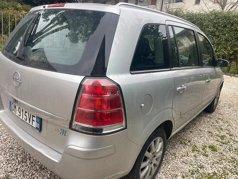 Usata Opel Zafira 2006 Monovolume