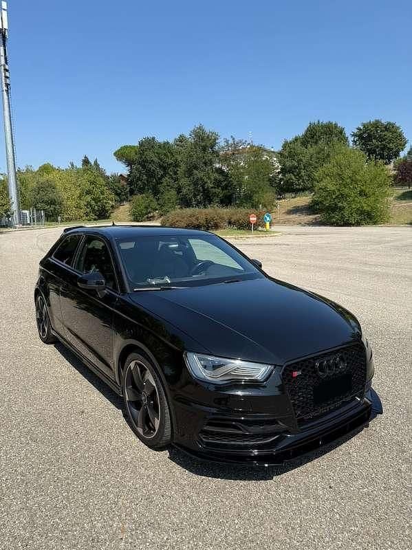 Usata 2015 Audi S3 Ambiente Tre volumi | 21.500 € (Ottimo prezzo) - Immagine 1/4