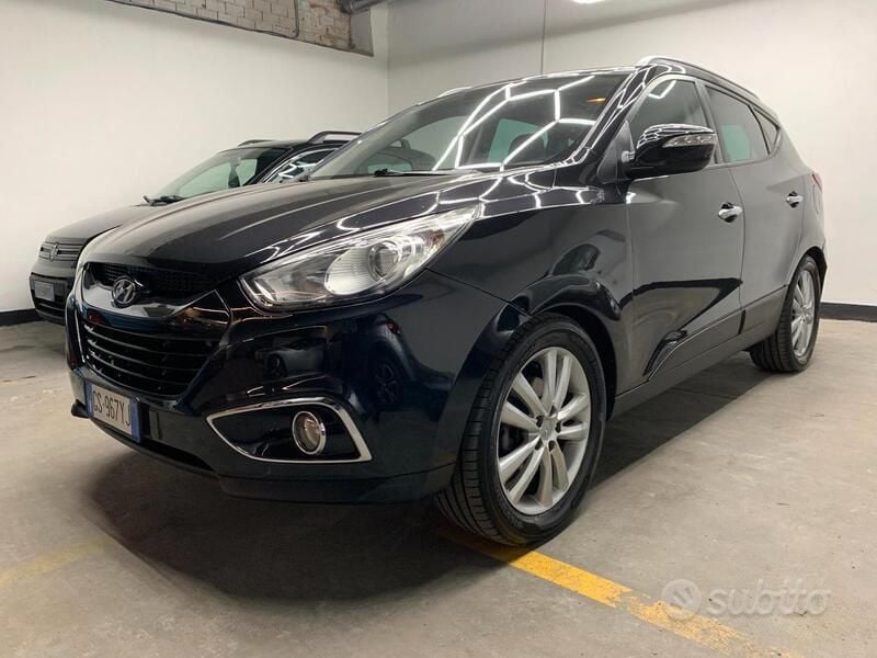 Grigio Usata 2010 Hyundai ix35 Style SUV | 6500 € (Buon prezzo) - Immagine 1/4