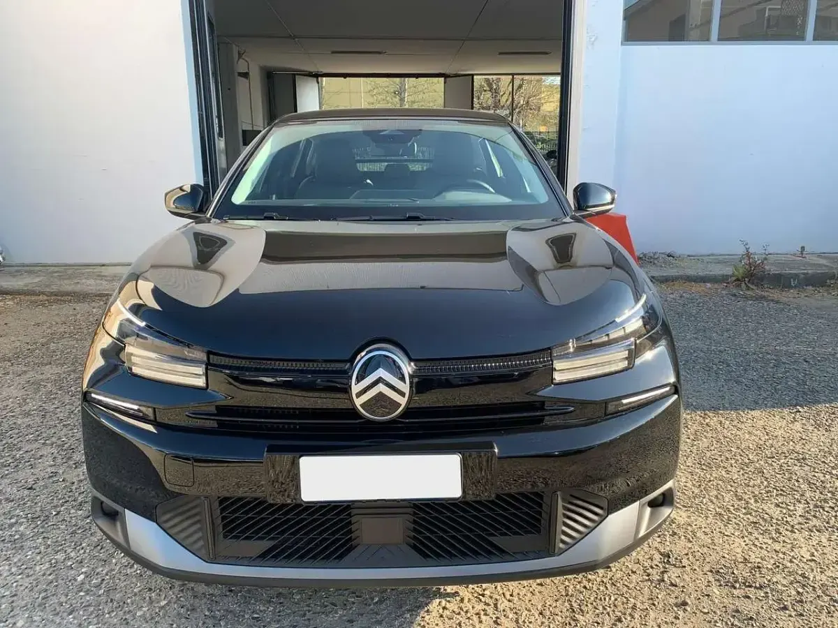 Nuova Citroën C4 PureTech 131 CV (96 kW) 2025 Perla nera black SUV