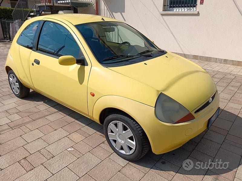Usata Ford Ka Collection 69 CV (50 kW) 2001 Giallo Utilitaria