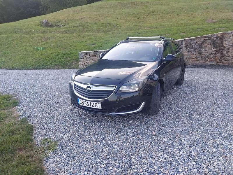 Nero Usata 2015 Opel Insignia Cosmo Station wagon | 6500 € (Buon prezzo) - Immagine 1/4
