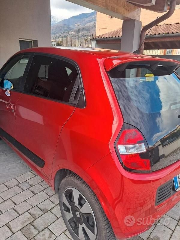 Usata Renault Twingo SE 71 CV (52 kW) 2015 Rosso Utilitaria