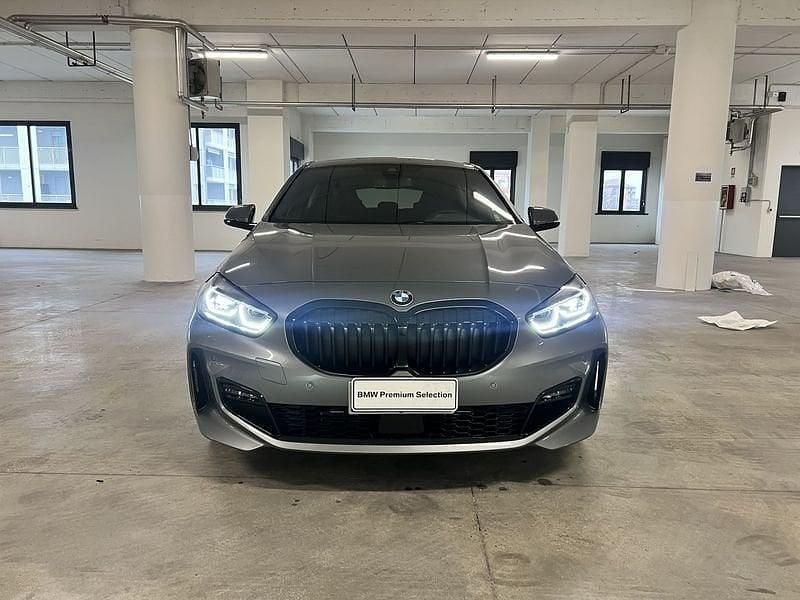 Nuova BMW 120 Efficient Dynamics 190 CV (139 kW) 2025 Grigio Utilitaria