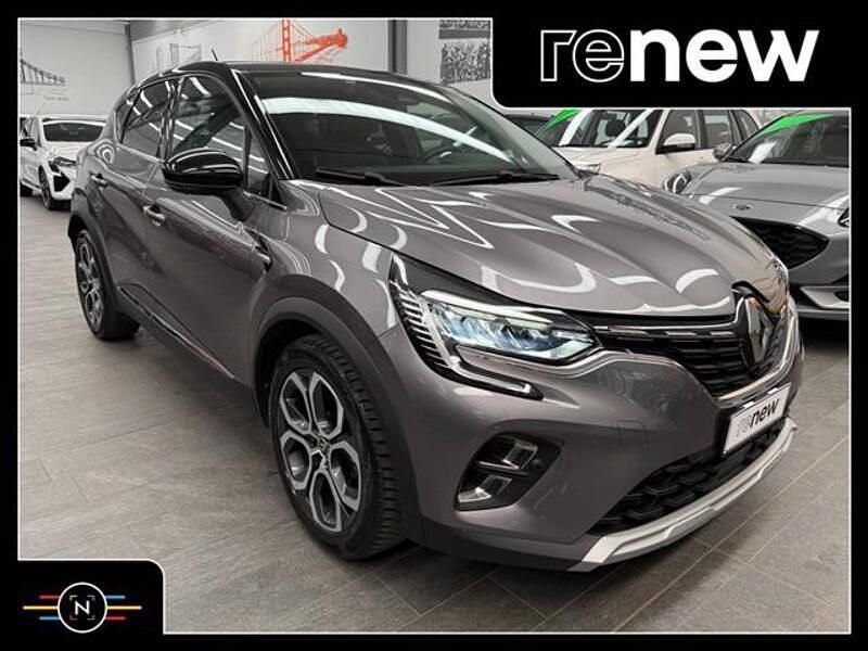 Grigio Usata 2021 Renault Captur Intens SUV | 16.000 € (Buon prezzo) - Immagine 1/4