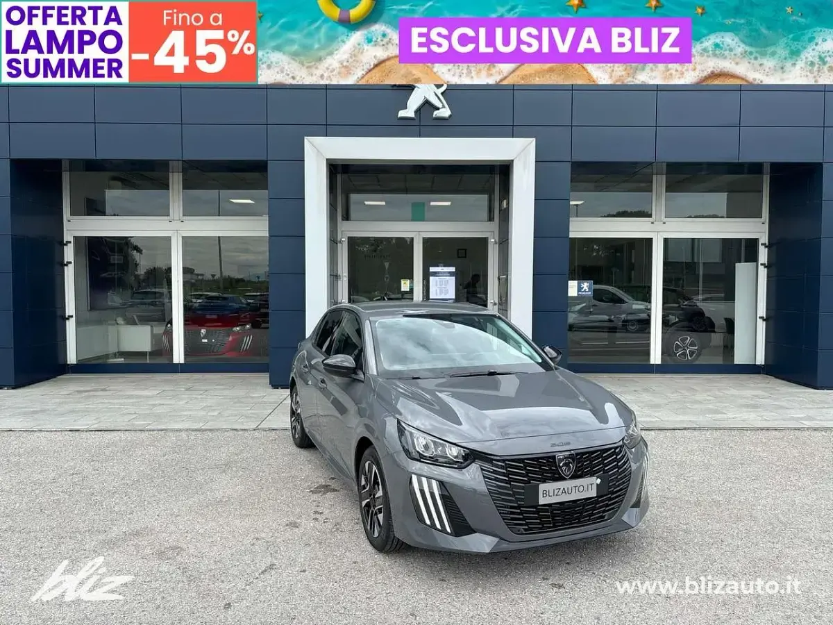 Usata Peugeot 208 Allure 101 CV (74 kW) 2025 Grigio selenium Utilitaria