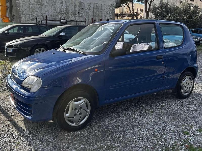 Usata Fiat 600 45 CV (33 kW) 2004 Blu/azzurro Utilitaria
