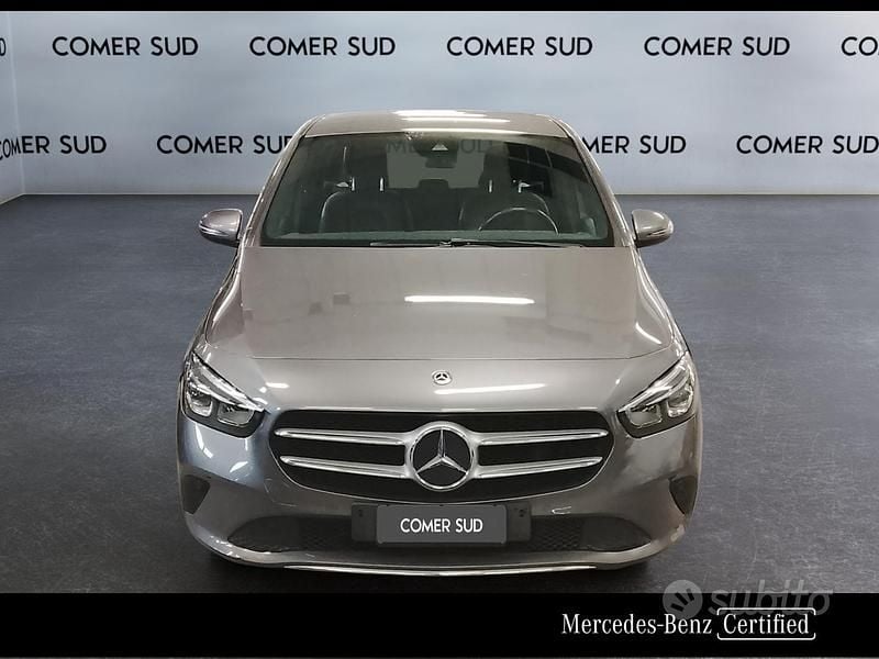 Usata Mercedes 180 116 CV (85 kW) 2019 Grigio Berlina
