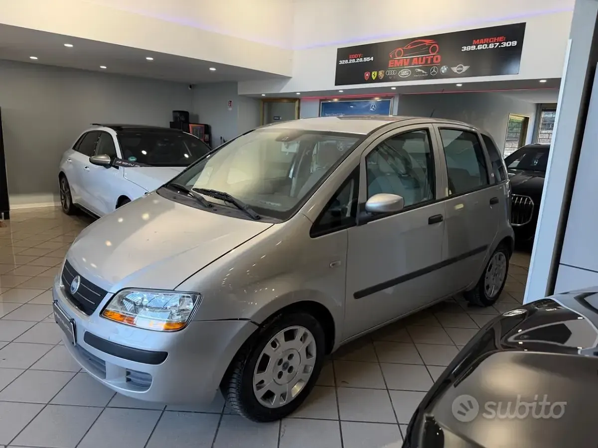 Usata Fiat Idea Emotion 95 CV (69 kW) 2004 Grigio Monovolume