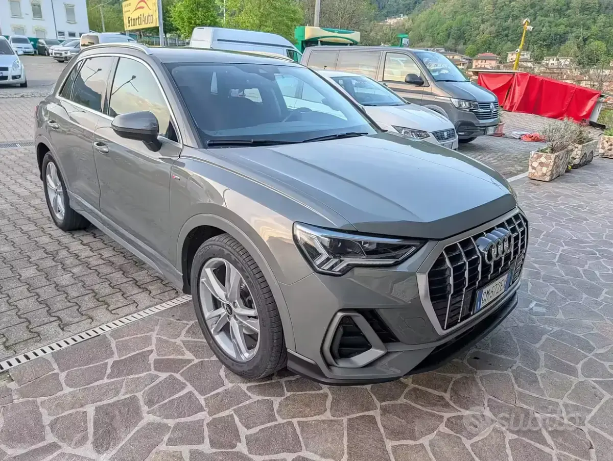Usata Audi Q3 S-Line 150 CV (110 kW) 2022 Grigio SUV
