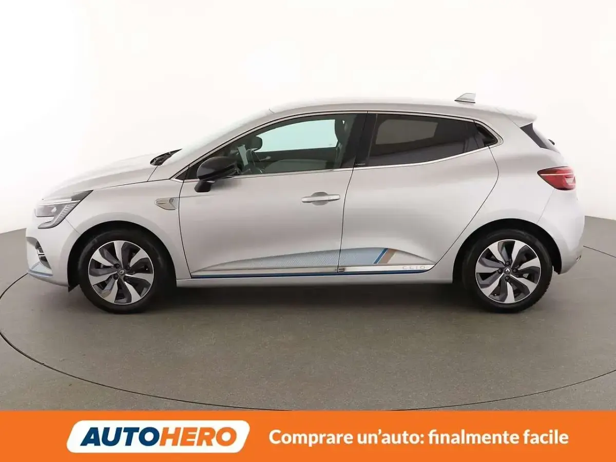 Usata Renault Clio 140 CV (102 kW) 2021 Grigio Utilitaria