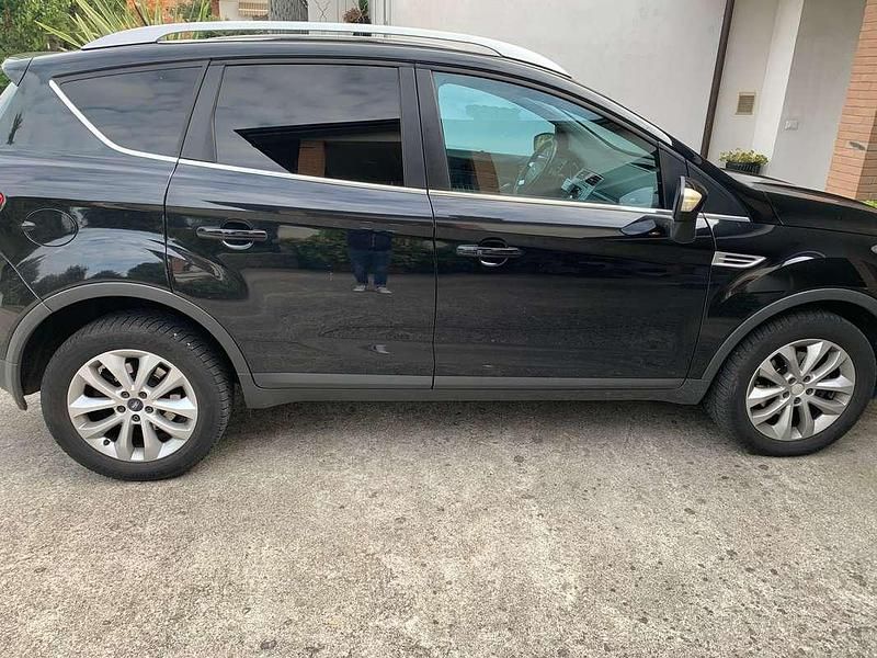 Usata Ford Kuga Titanium 163 CV (119 kW) 2010 Nero SUV