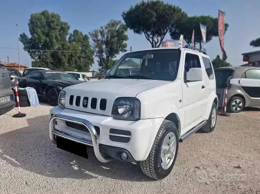 Usata Suzuki Jimny 86 CV (63 kW) 2011 SUV