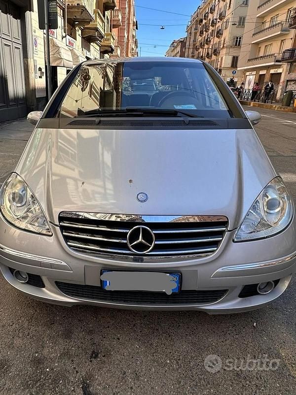 Grigio Usata 2006 Mercedes A170 Avantgarde Due volumi | 3500 € - Immagine 1/4