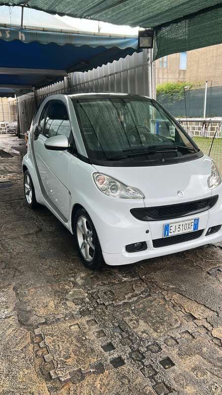 Usata 2011 Smart ForTwo Coupé Pulse Due volumi | 5700 € (Buon prezzo) - Immagine 1/2