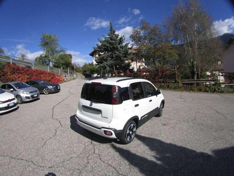 Nuova Fiat Panda Cross Cross 69 CV (50 kW) 2025 Bianco gelato Utilitaria