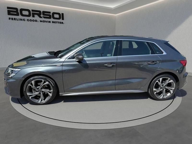 Käytetty Audi A3 S-Line 116 HP (85 kW) 2023 Harmaa Sedan
