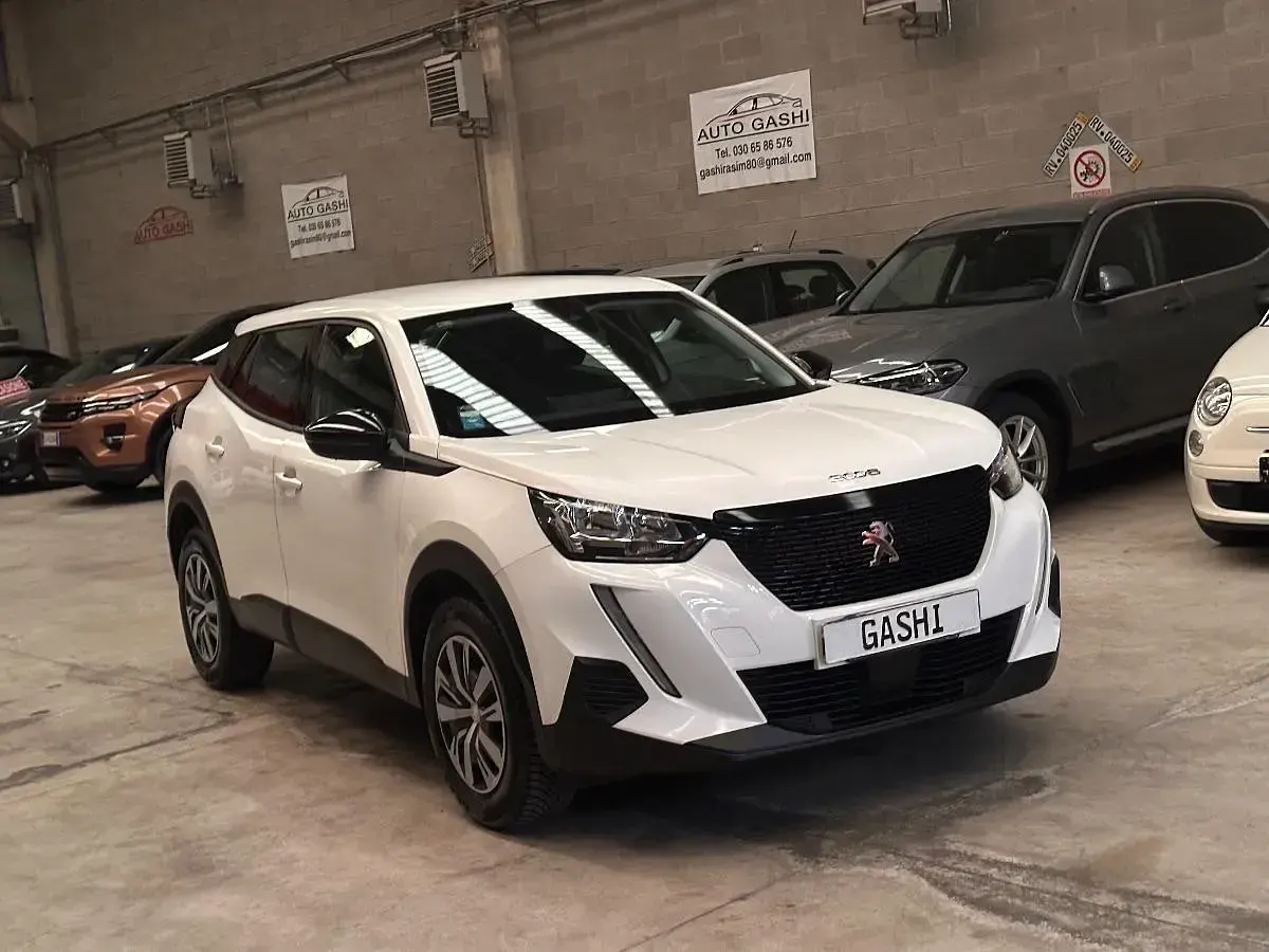 Usata Peugeot 2008 GT 110 CV (80 kW) 2022 Bianco SUV