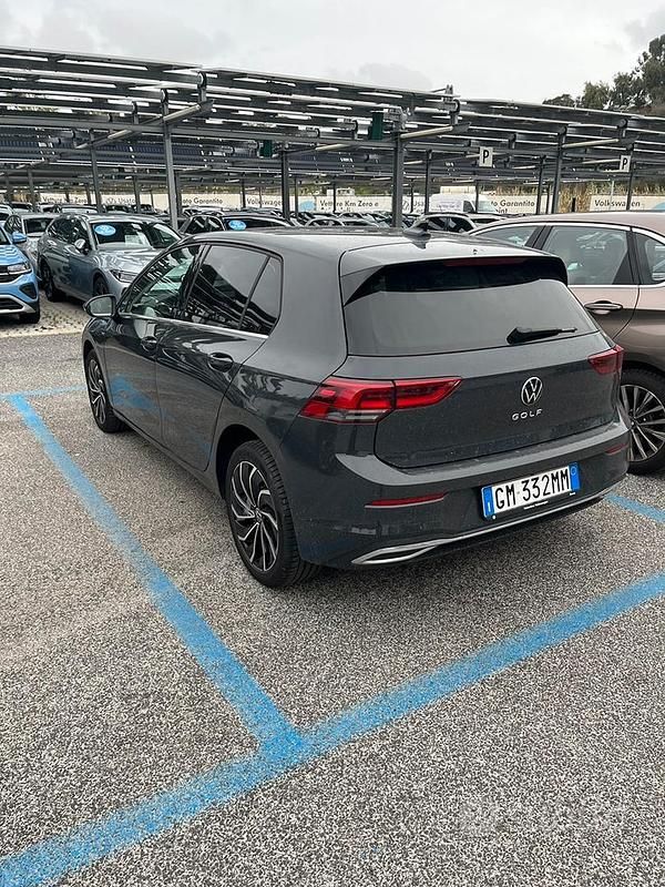 Usata VW Golf VIII Style 2023 Grigio Berlina